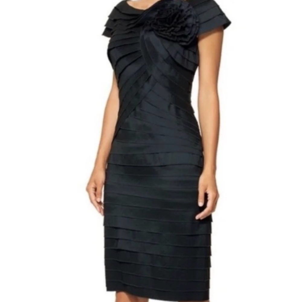 Tadashi Shoji Solid Black Pleated Flower Sheath Cocktail Party LBD Dress Size 10